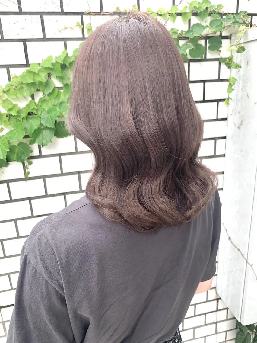 ミディアム カラー ベージュカラー 盛れる顔周りカット ♥️韓国ヘア"ちぇるのヘアスタイル