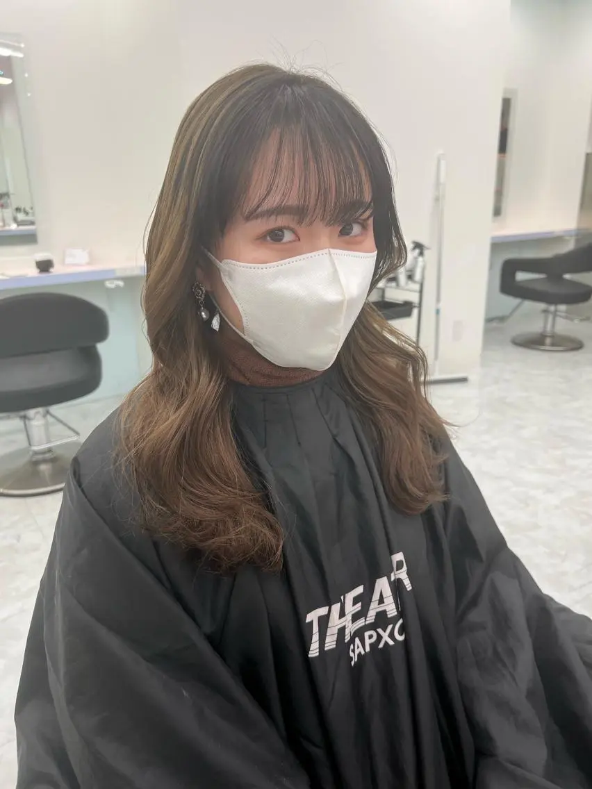 セミロング カラー パーマ ヘアアレンジ メンズ キッズ ネイル マツエク・マツパ アイブロウ KANAMI 🌏のヘアスタイル