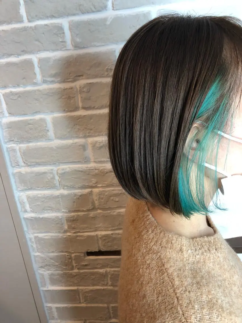 ミディアム カット ヘアカラー トリートメント トレヴァー デルチザンのヘアスタイル