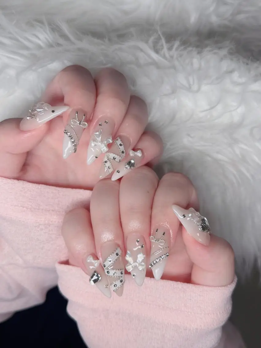ネイル フレンチネイル ジェルネイル ハロウィン 韓国ネイル マグネットネイル ハンドネイル H.baby Nail Salonのネイルデザイン