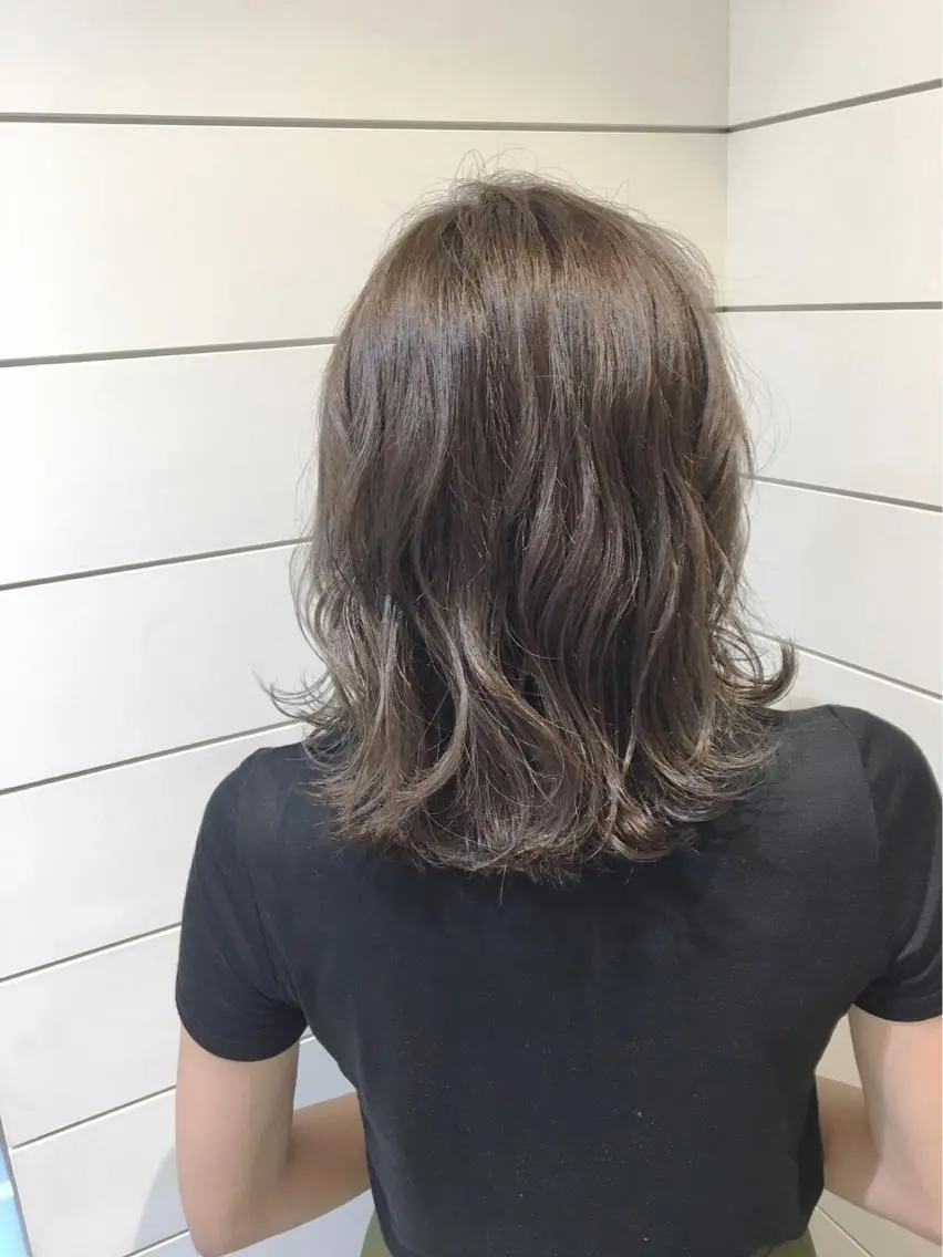 ミディアム カラー アッシュ ハイライトカラー ミント ハイライト 🍊新宿南口🍊 ERINAのヘアスタイル