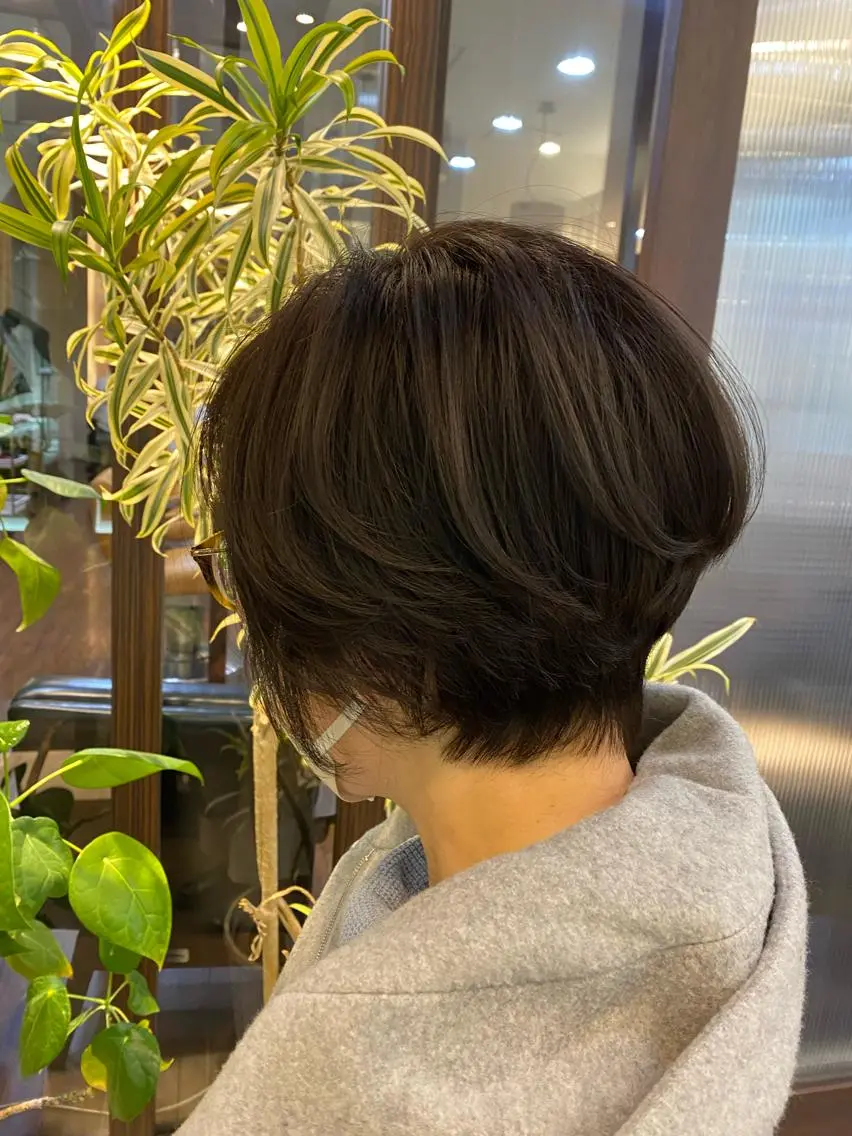 ショート カット 鈴木 千恵子のヘアスタイル