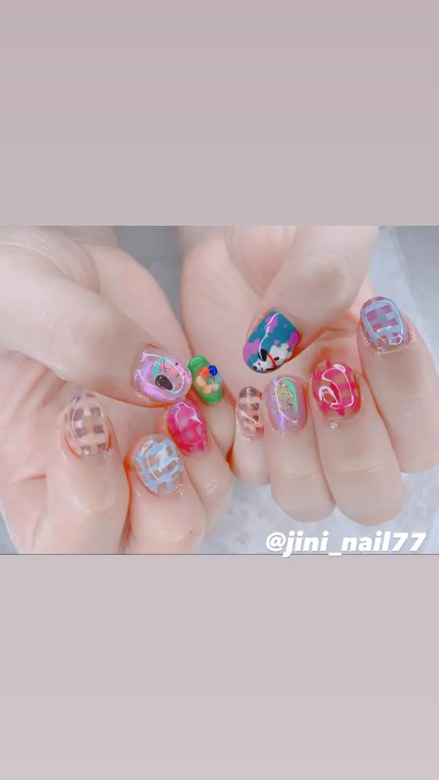 ネイル ジニ ネイルのネイルデザイン