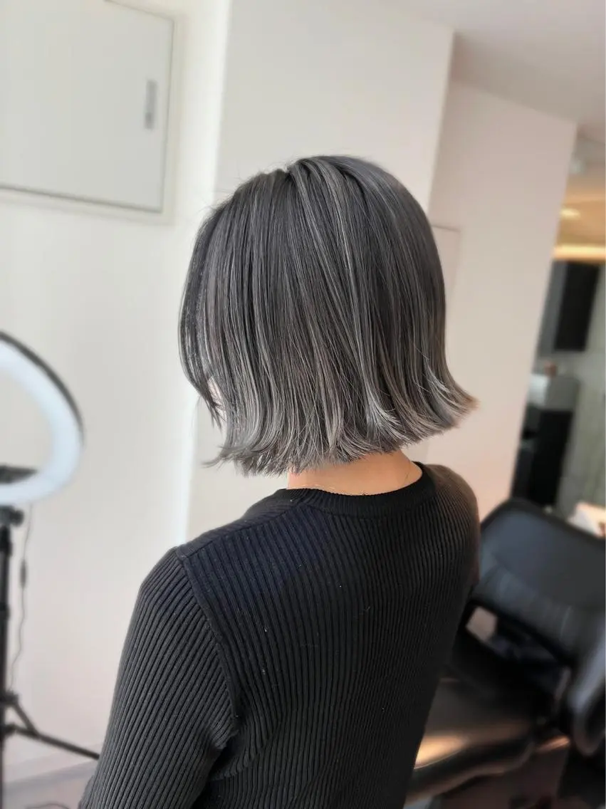 ショート カラー バレイヤージュ ベージュカラー ブリーチ ケアブリーチ 透明感カラー カット ヘアカラー トリートメント 髪質改善🌈縮毛矯正 荻原 達矢のヘアスタイル