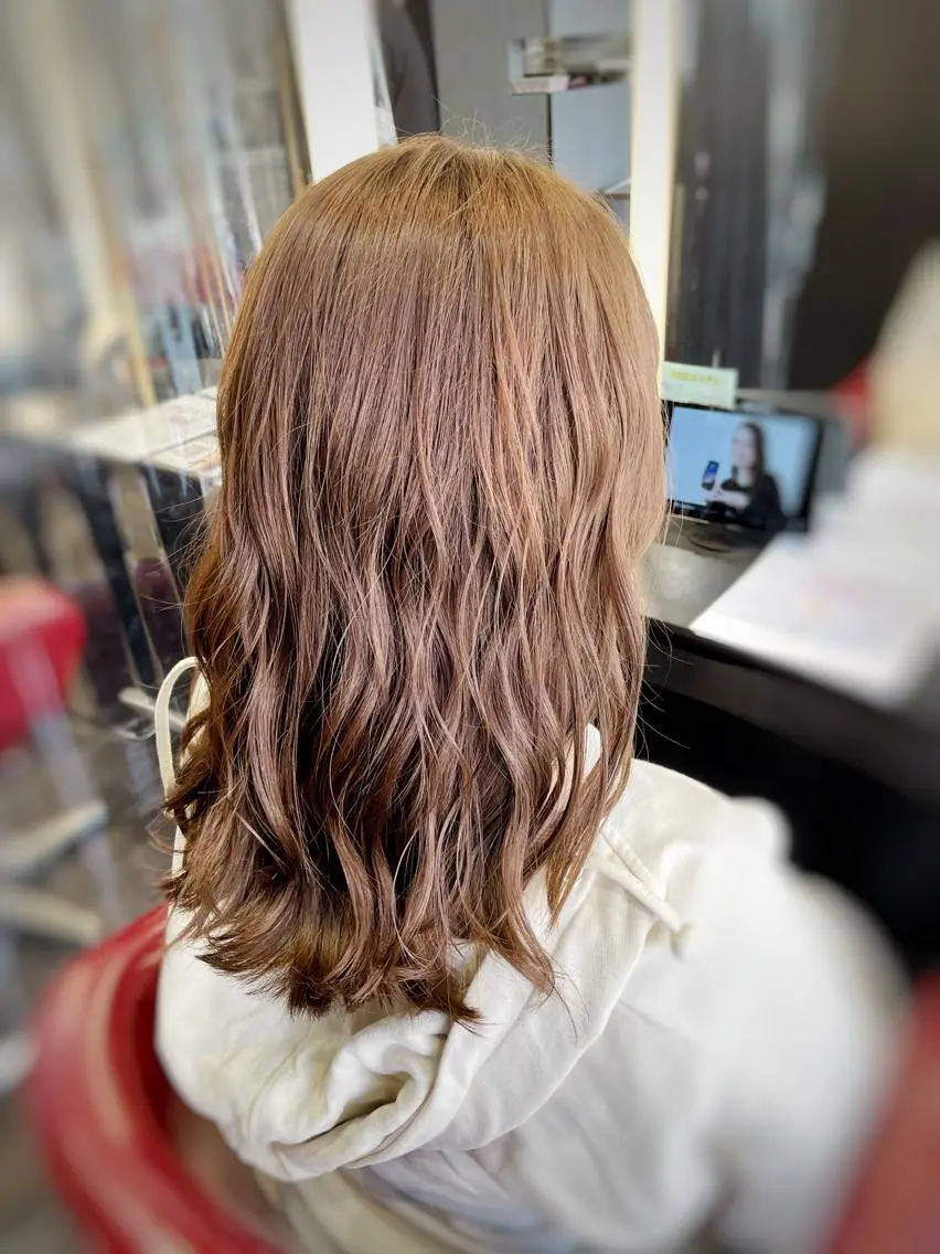 セミロング カラー 透明感カラー/ブリー チ✨駒場　笙のヘアスタイル