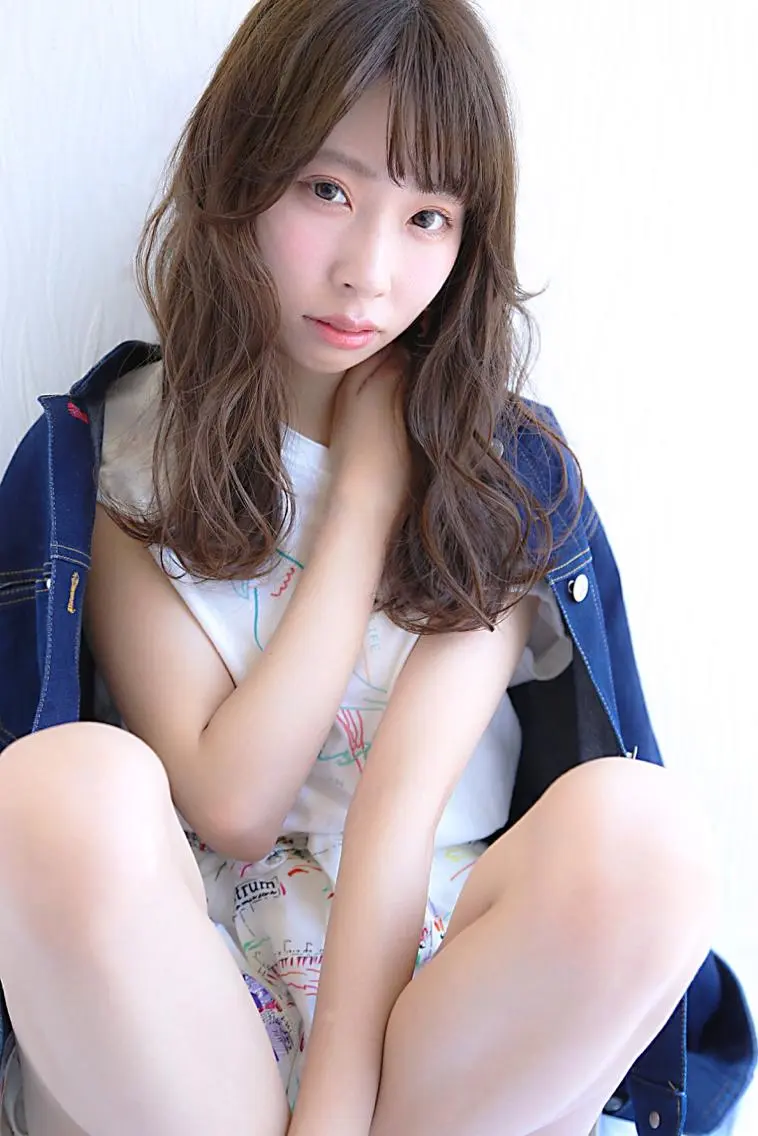 セミロング YOKOI SHINJIのヘアスタイル