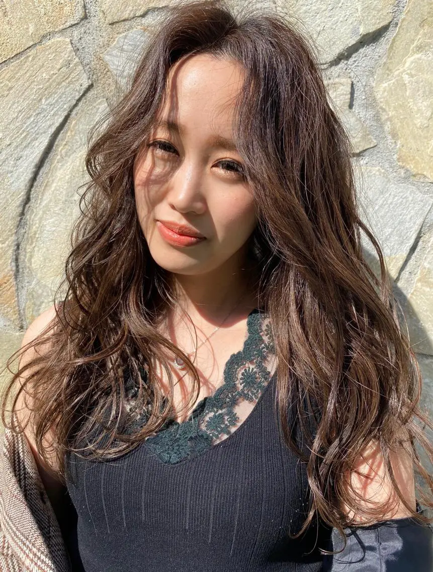 セミロング カラー グレージュ ハイライトカラー ハイライト 田町駅徒歩5分 🌼fumiのヘアスタイル