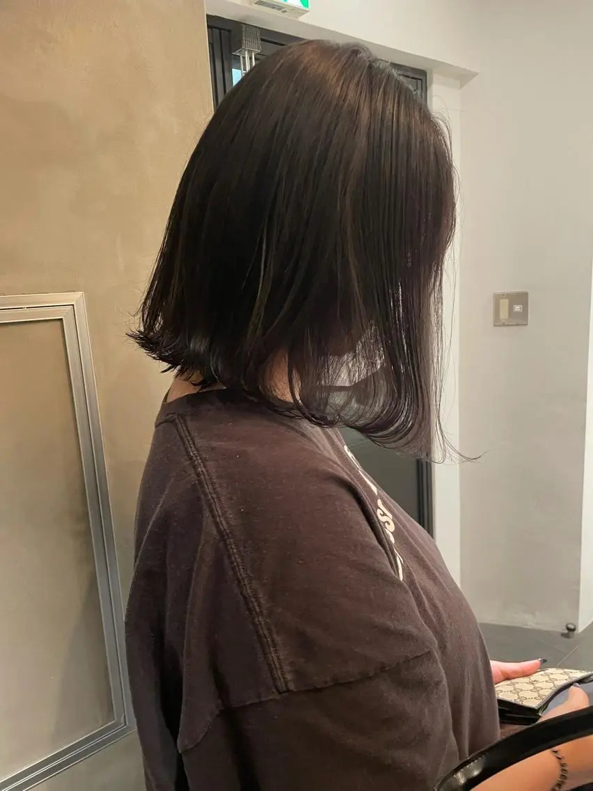 ショート カラー 透明感カラー 大人girly🛋️ 🤍yukakoのヘアスタイル
