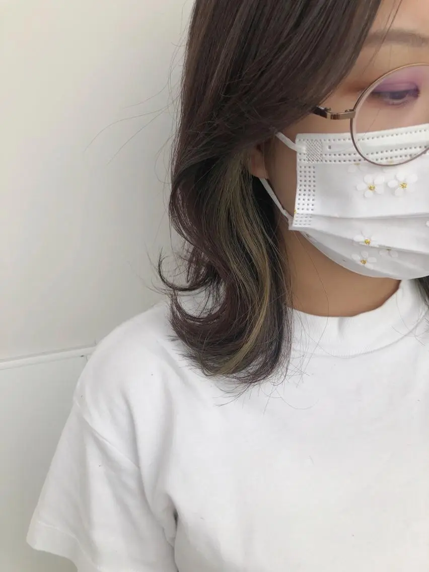 セミロング カラー イヤリングカラー ヘアカラー トリートメント 盛れるレイヤーカット 得意🌹井上美沙のヘアスタイル