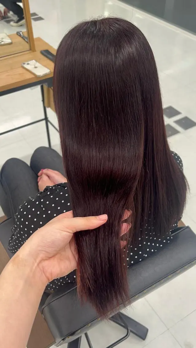 セミロング カラー ヘアアレンジ ブリーチ ブリーチなしカラー レッドカラー インナー×縮毛矯正 ピンクカラー澤井里菜のヘアスタイル