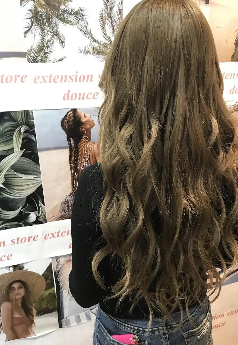 ロング カラー パーマ 大阪レミーエクステ チビ編み込みのヘアスタイル