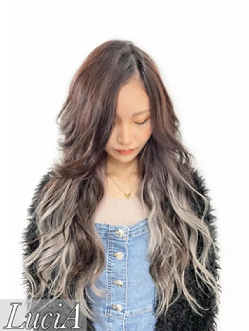 ロング カラー ヘアアレンジ シールエクステ アディクシーカラー バレイヤージュ ブリーチ ケアブリーチ LuciA7:30〜 エクステカラーのヘアスタイル