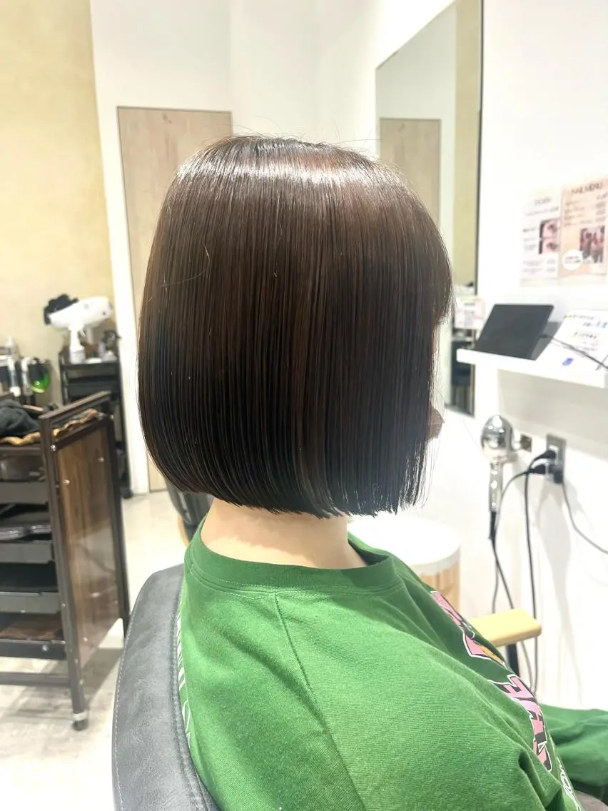 ショート カラー ベージュカラー オリーブベージュ カット ヘアカラー トリートメント ボブ/美髪矯正 /佐藤　奈巳のヘアスタイル