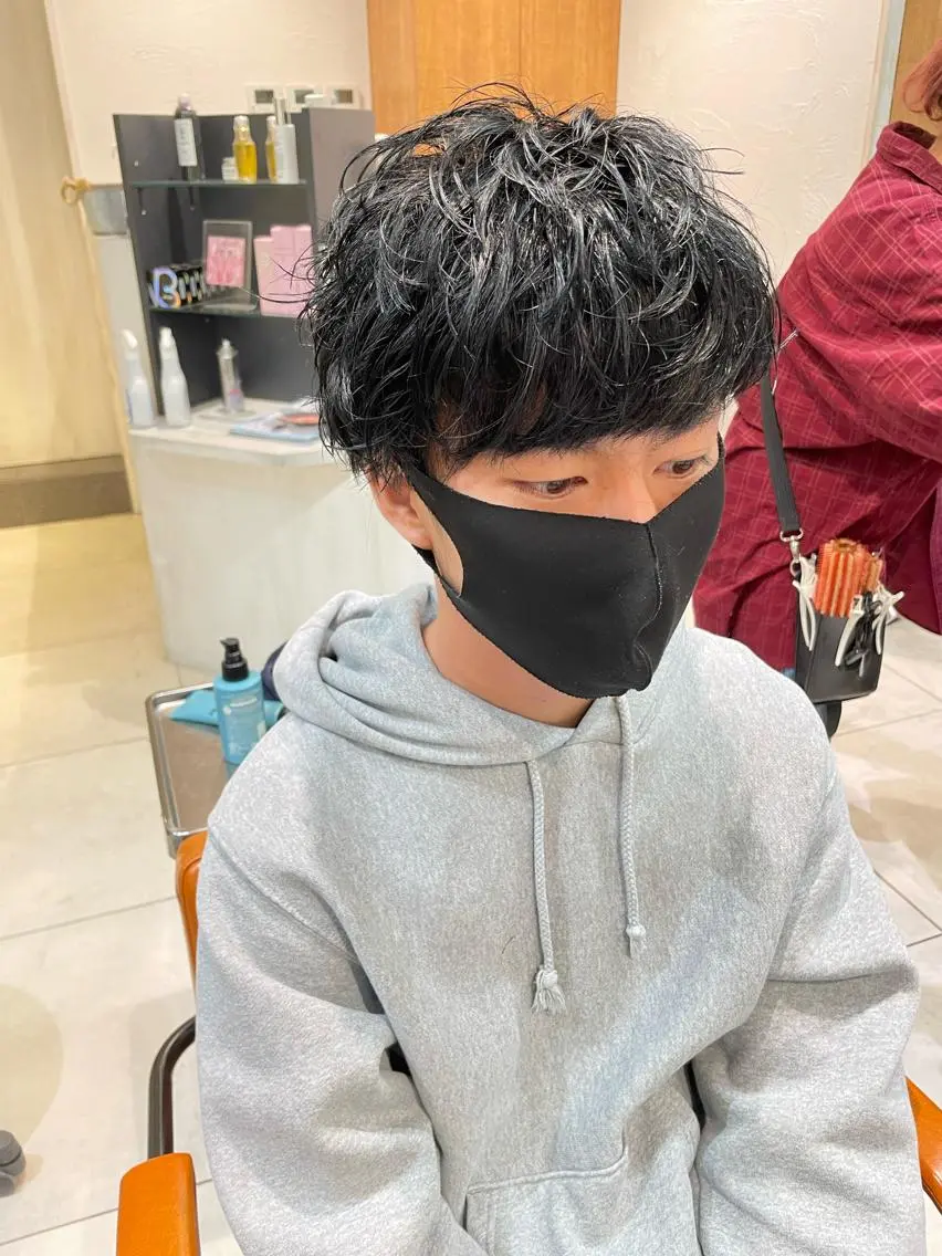 ミディアム メンズ マッシュ ブリーチ特化 ハイトーンRYOYAのヘアスタイル