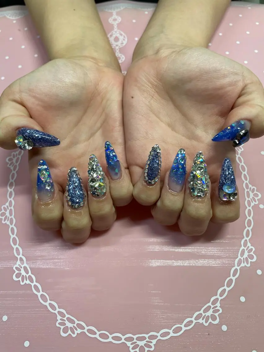 セミロング ネイル ハンドネイル 《LB》ラブリエ Nail&eyeのマツエク・マツパデザイン