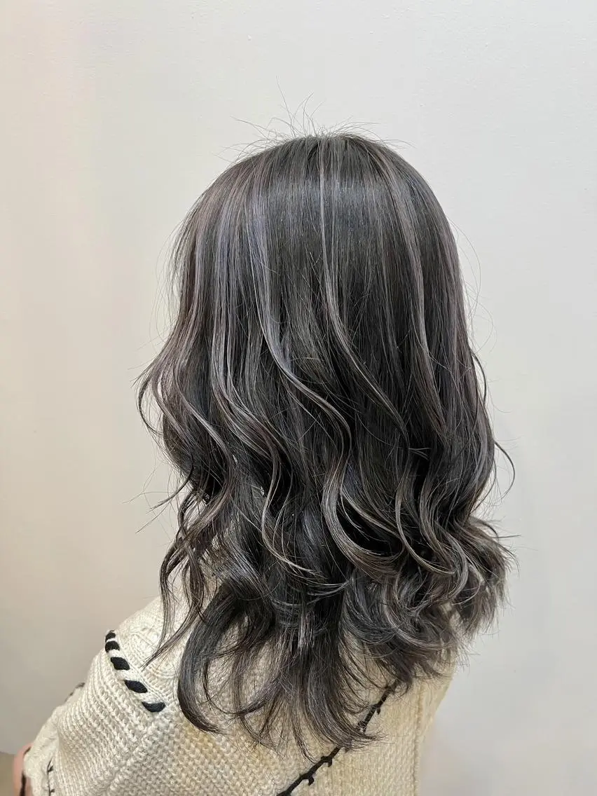 ミディアム fiti 港南台店のヘアスタイル