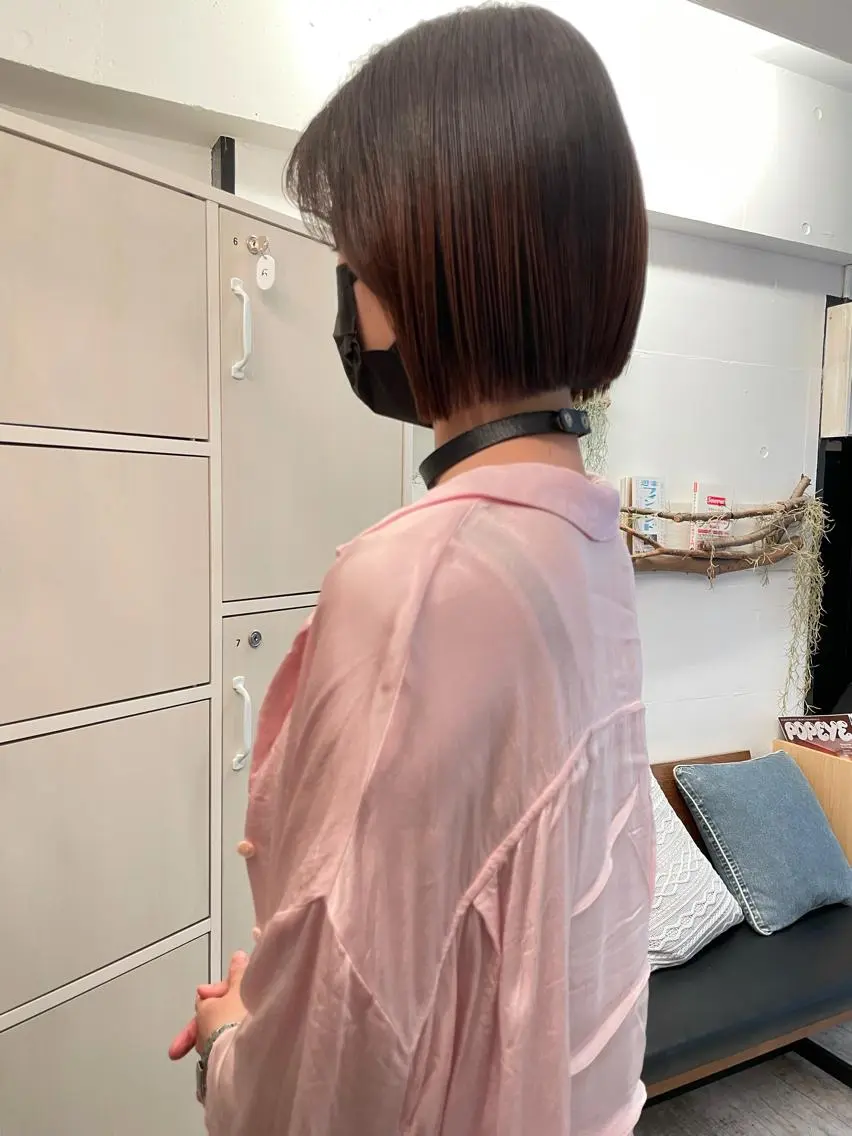 ショート ボブ シンプル+αな デザインを 松崎陸のヘアスタイル