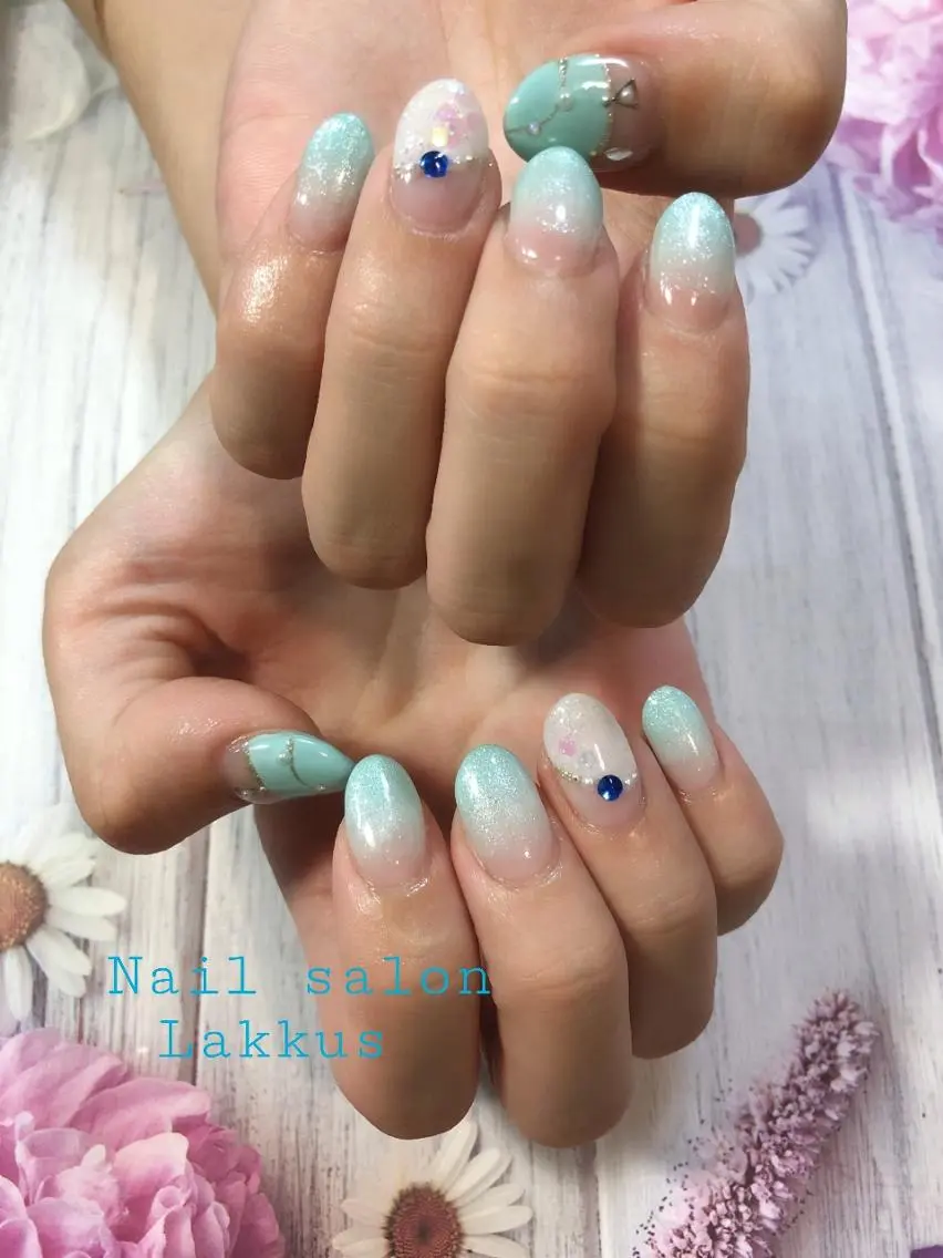 ネイル ブルー ハンドネイル Lakkus T－Mのネイルデザイン