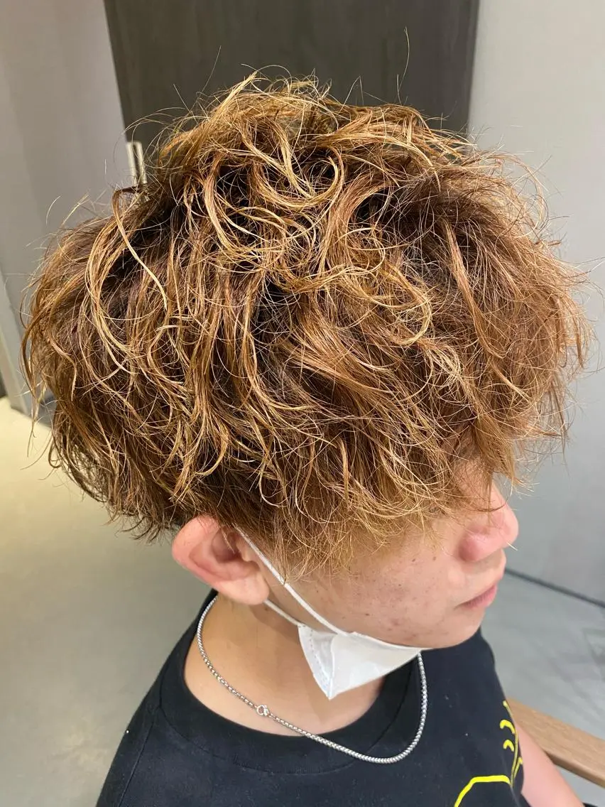 パーマ メンズ 梅田茶屋町メンズ 専門美容師 山元一平のヘアスタイル