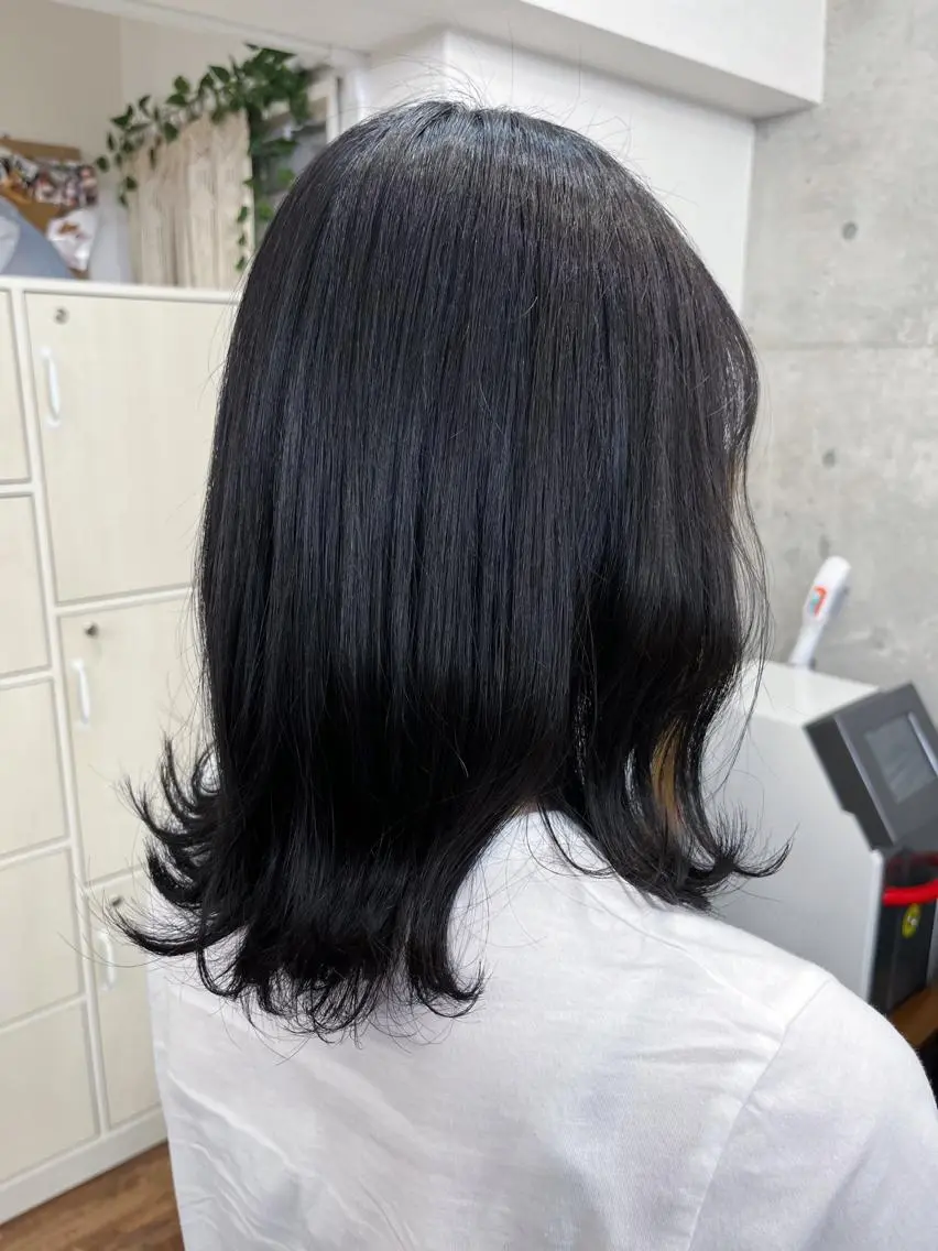 ミディアム カラー アッシュ ブルーカラー ブルーアッシュ カット ヘアカラー トリートメント MeL 横浜/ MIHOのヘアスタイル