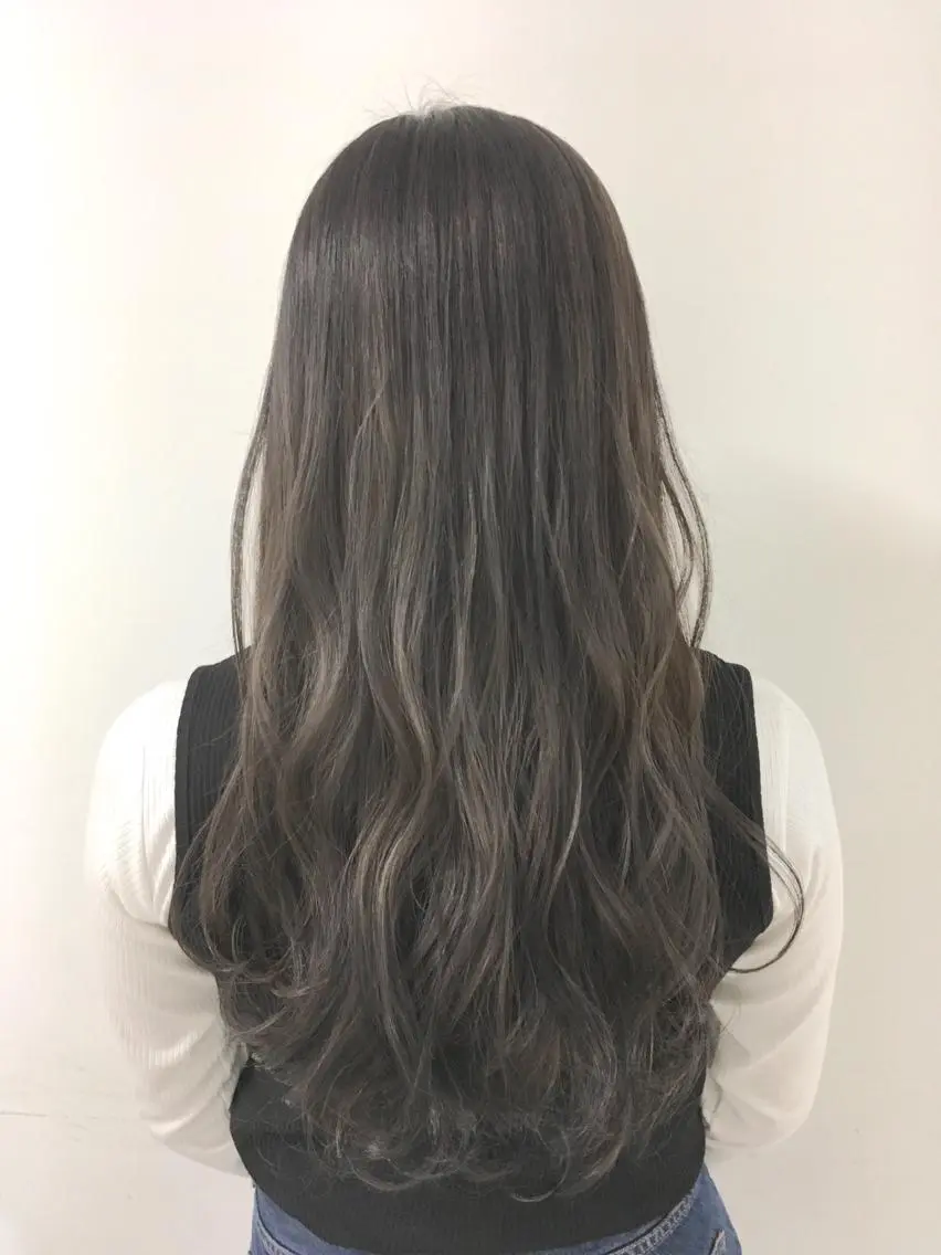 ロング カラー グレージュ ヘアカラー トリートメント ヘアセット yoshi ☆のヘアスタイル