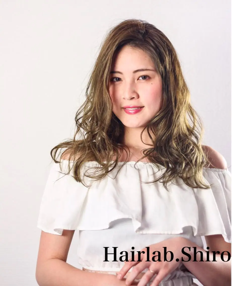 セミロング カラー レイヤーカット匠 イソザキノリユキのヘアスタイル