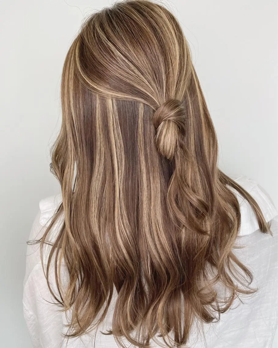 セミロング カラー ベージュカラー ハイライトカラー ハイライト ✨ブリーチ無し 透明感HIDEのヘアスタイル