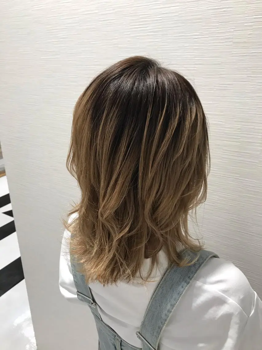 ミディアム レイヤーカット ウルフカット 【東北メンズヘア1 位受賞🥇】本間祐太のヘアスタイル