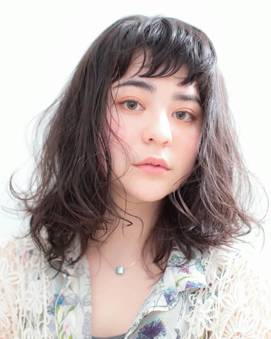 ミディアム パーマ ホリウチ ユキエのヘアスタイル
