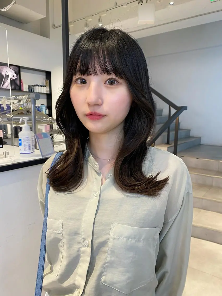ロング カット ヘアカラー レイヤーカット カノン🩷のヘアスタイル