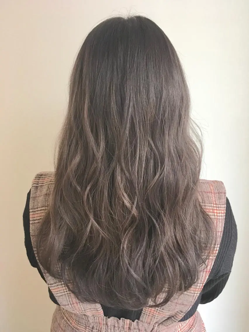 ロング カラー ベージュカラー ヘアカラー トリートメント ヘアセット yoshi ☆のヘアスタイル