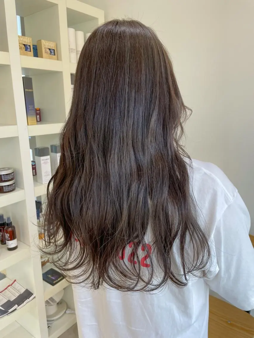 ロング カラー mir MIYUのヘアスタイル