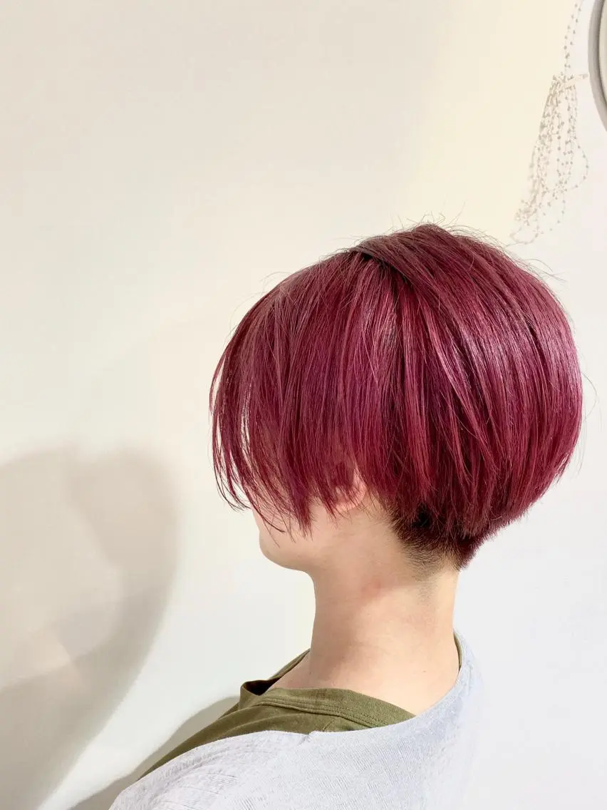 ショート カラー ハンサムショート ダブルカラー バイオレットカラー ショートヘア ヘアカラー トリートメント Kazu .Kのヘアスタイル