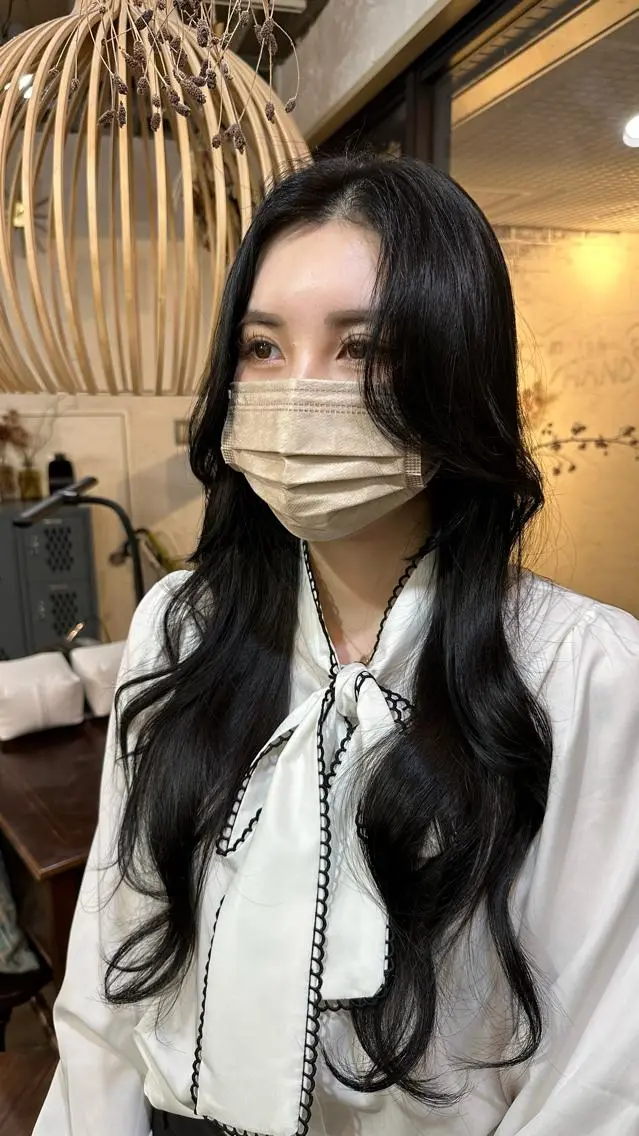 ロング カラー 切りっぱなしボブ ショートボブ バレイヤージュ ベージュカラー 黒髪 カット ヘアカラー トリートメント 韓国レイヤー柔らかい 地毛風縮毛矯正/マツのヘアスタイル