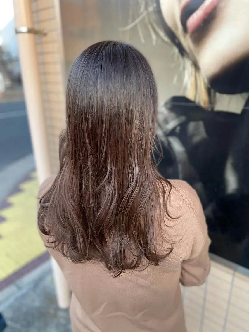カラー 坂野 結子のヘアスタイル