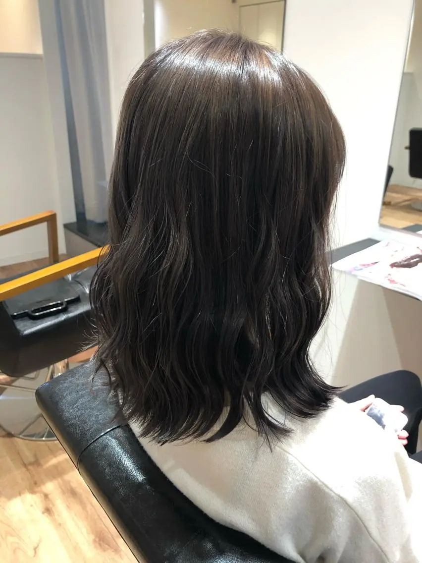 ミディアム カラー カット ヘアカラー トリートメント 美髪・透明感カラー 西川仁弥のヘアスタイル