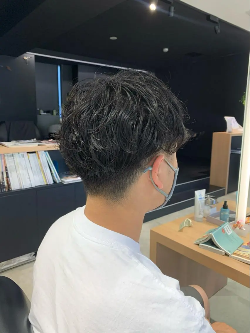ショート パーマ メンズ メンズパーマ メンズカット・ パーマ🎈はなさかのヘアスタイル