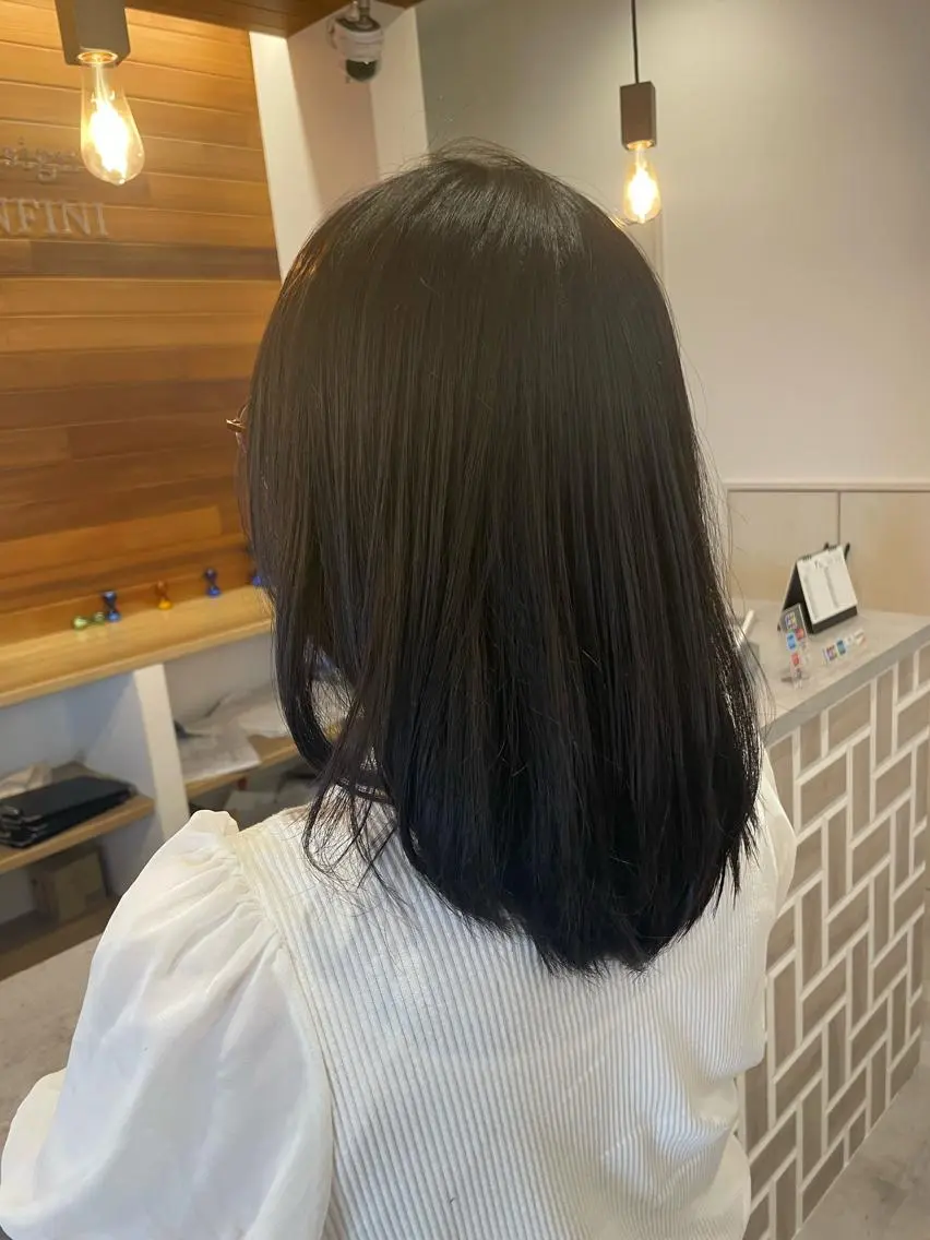 セミロング カラー パーマ トリートメント やまこし 美裕樹のヘアスタイル