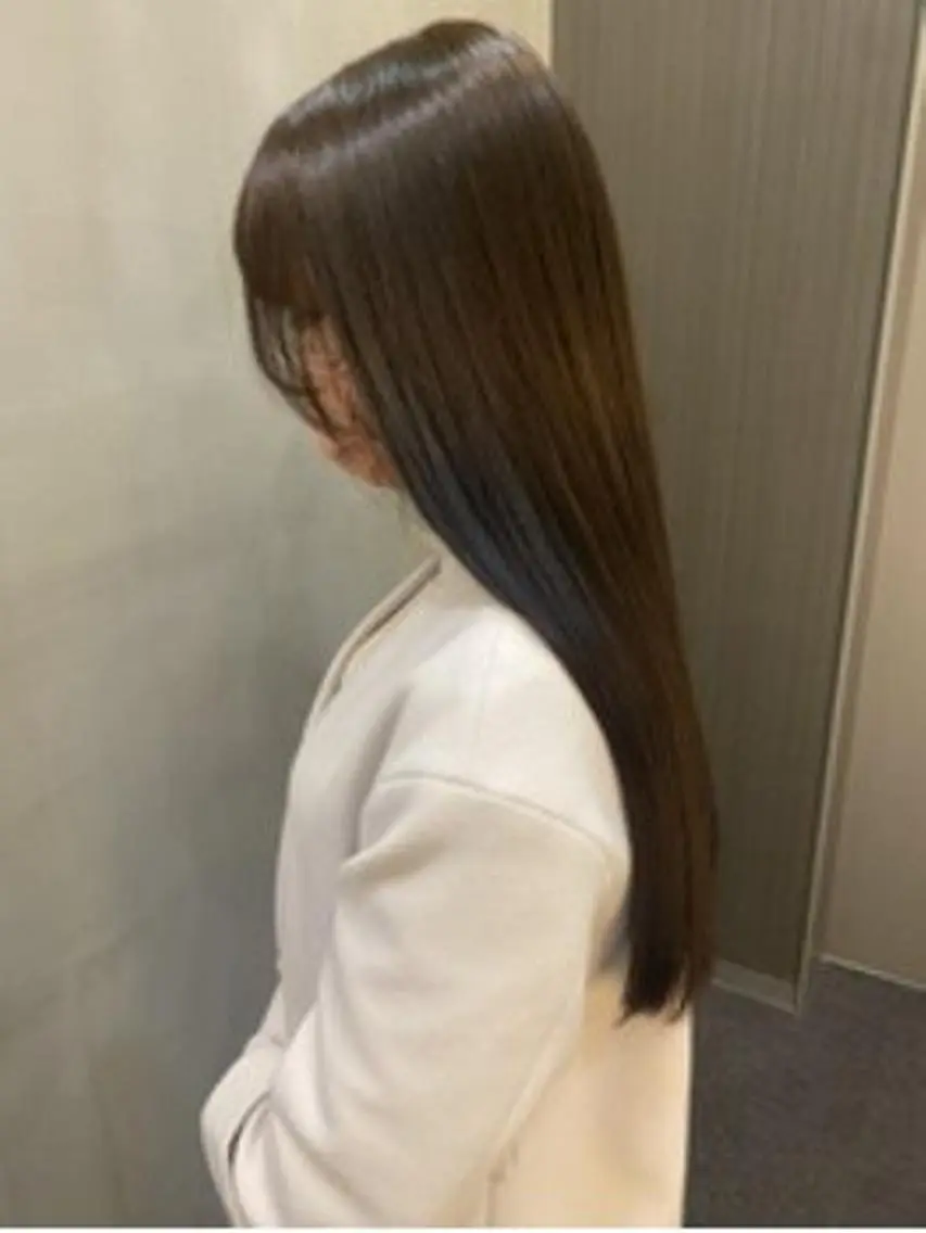 セミロング カラー ヘアアレンジ パーマ セミロングパーマ アディクシーカラー ベージュカラー ブリーチ ケアカラー カット トリートメント ヘッドスパ ヘアケア特化型サロン newi 梅田のヘアスタイル