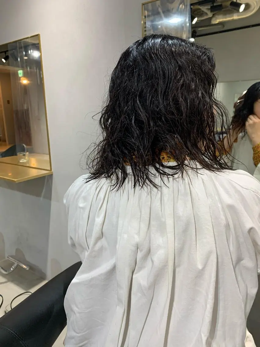ミディアム カラー ネイル ボブパーマコテ巻き風 パーマNo1深江秀平のヘアスタイル