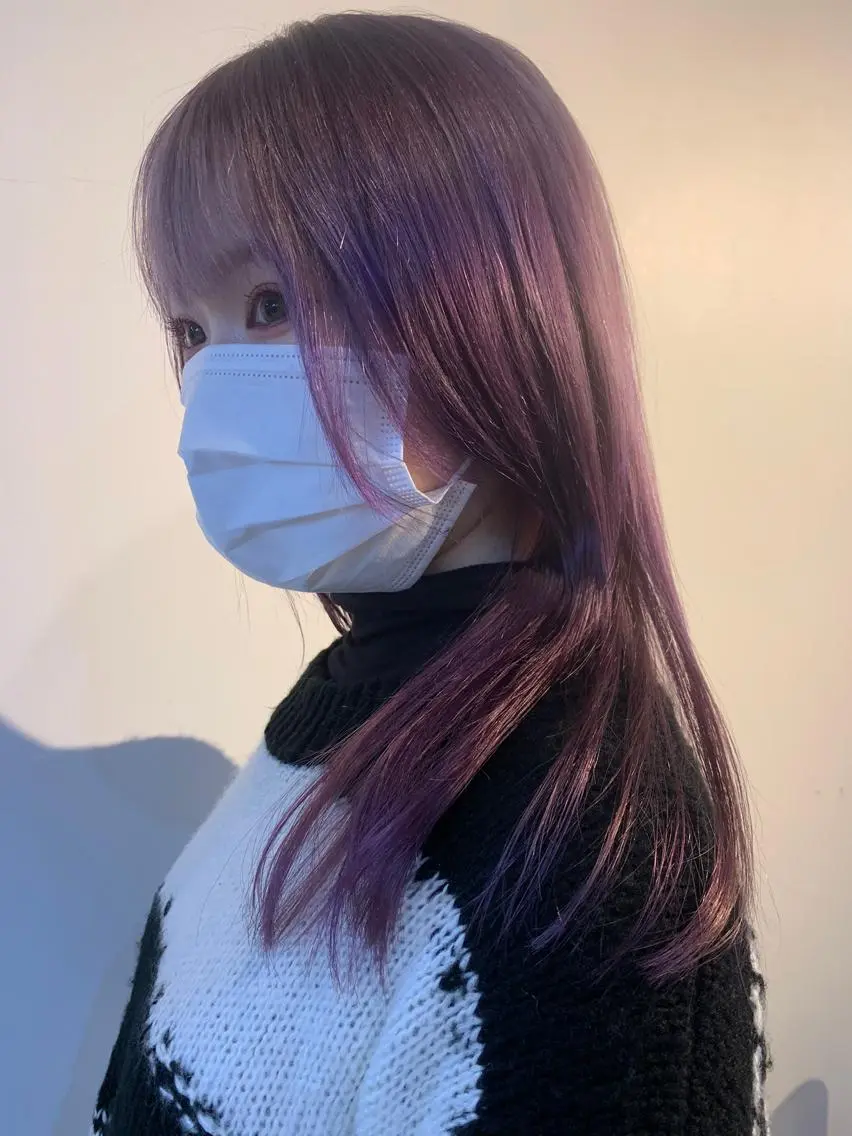 セミロング パープルカラー 佐藤 純生のヘアスタイル