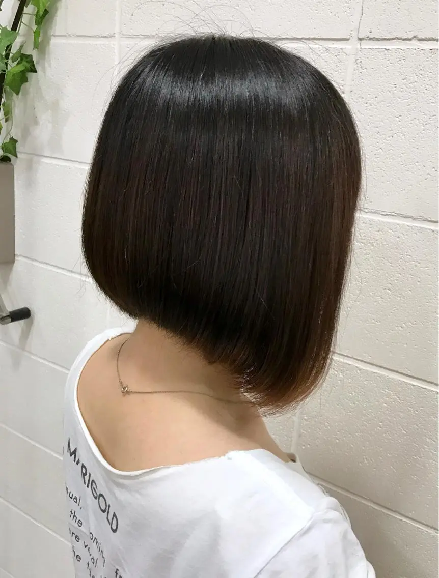 ミディアム カラー イズ ミのヘアスタイル
