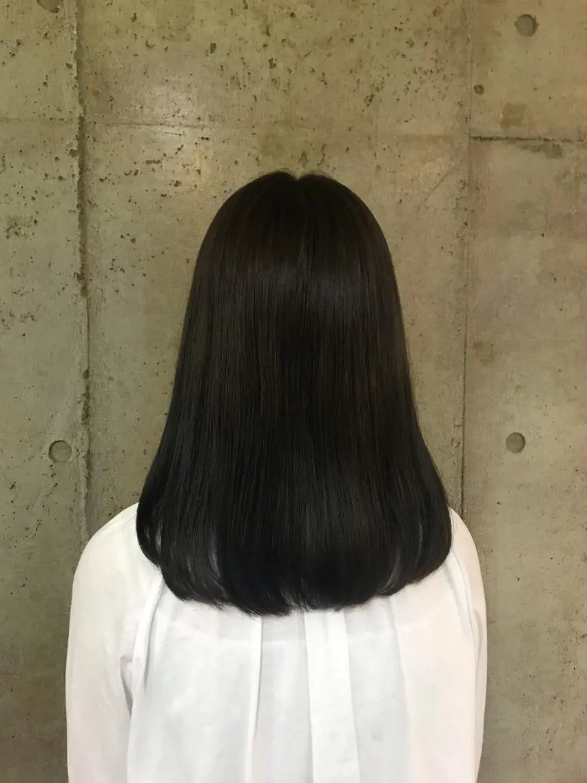 セミロング カラー 一ノ瀬 蘭のヘアスタイル