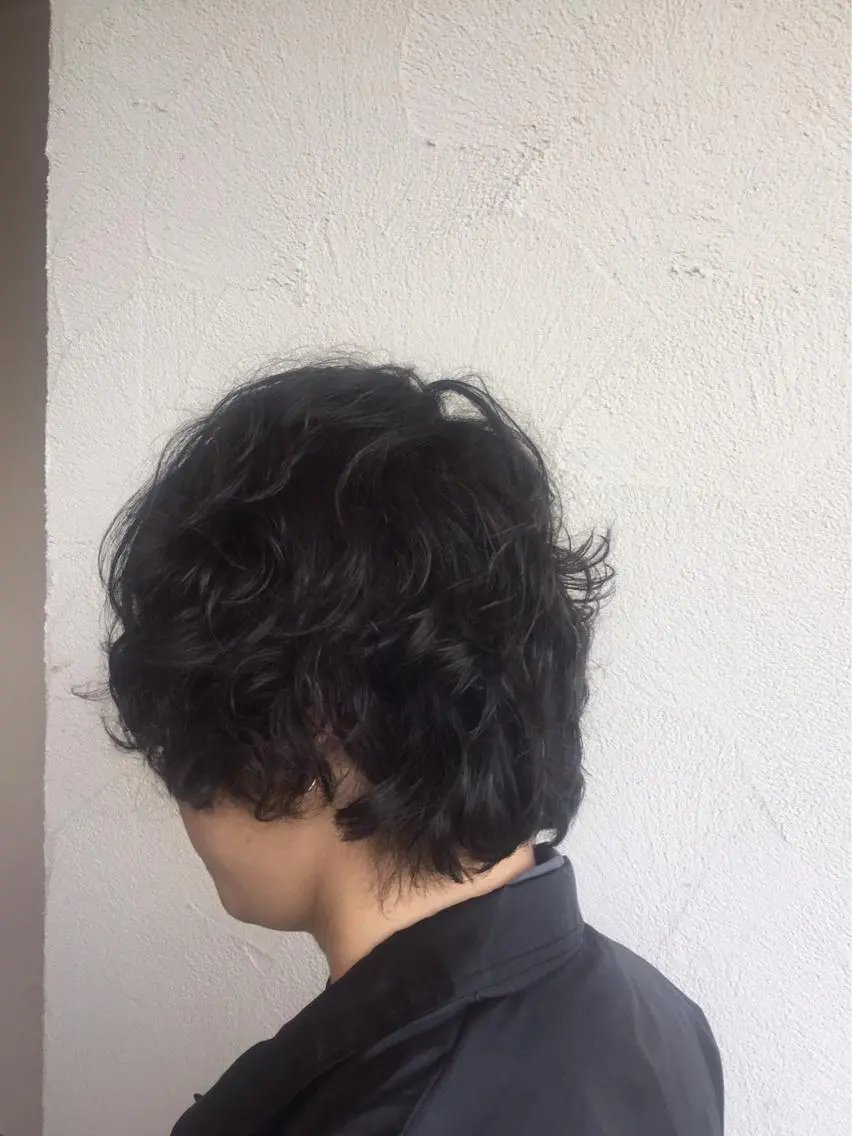 ショート パーマ メンズ 山下 襟華のヘアスタイル