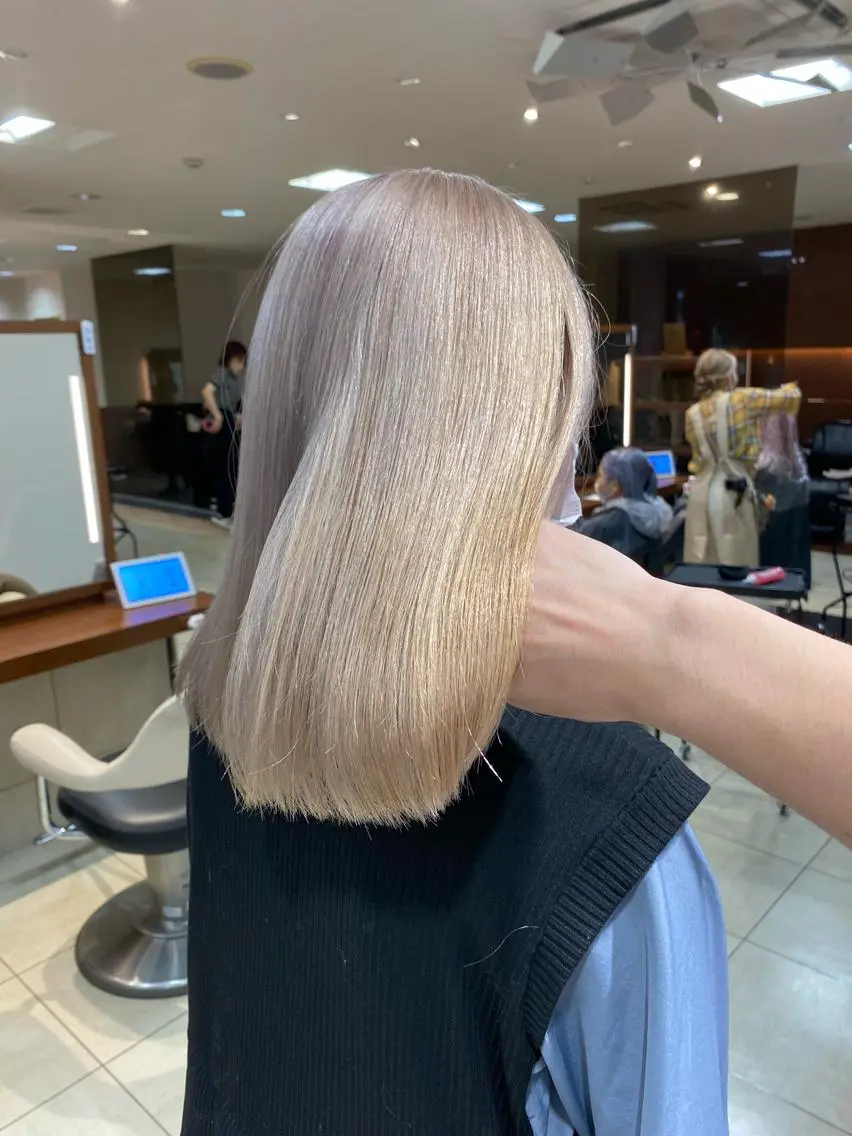 セミロング カラー ヘアカラー トリートメント ブリーチ指名No.1 Daikiのヘアスタイル