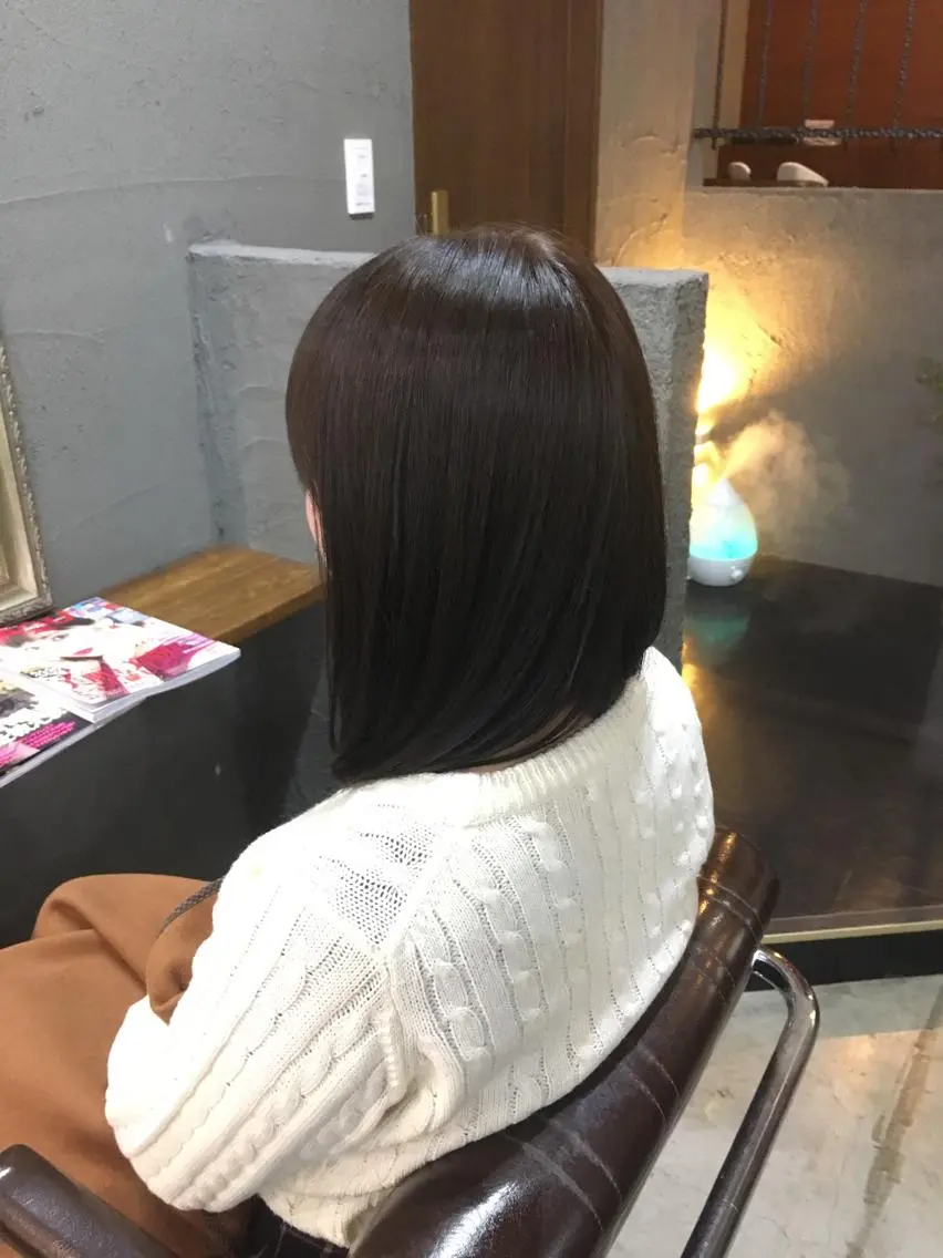 セミロング カラー アッシュ 黒髪 卒業式のヘアスタイル ヘアカラー トリートメント 桜田 修未のヘアスタイル