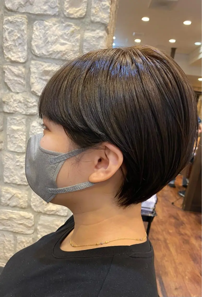 ショート カラー ショートヘア ブリーチカラー⸜♡⸝ クルミ🐍のヘアスタイル
