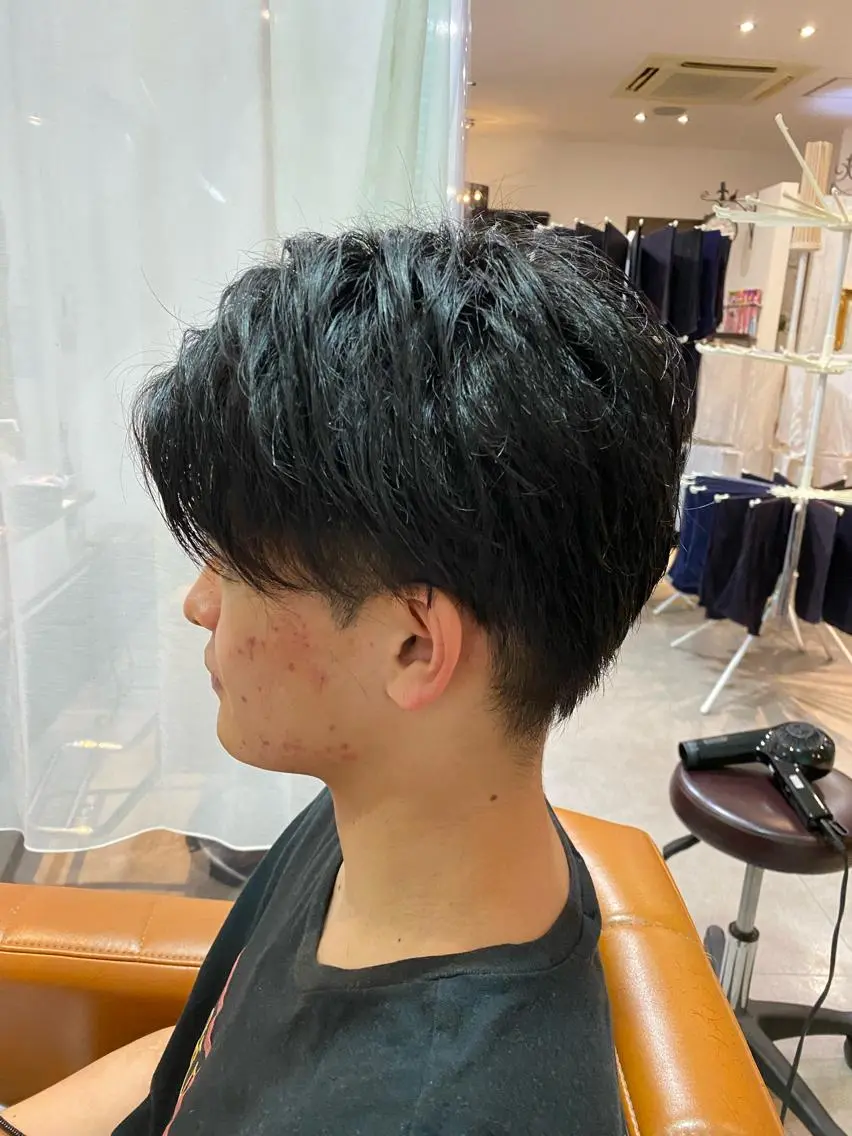 メンズ 岡垣 幸汰のヘアスタイル