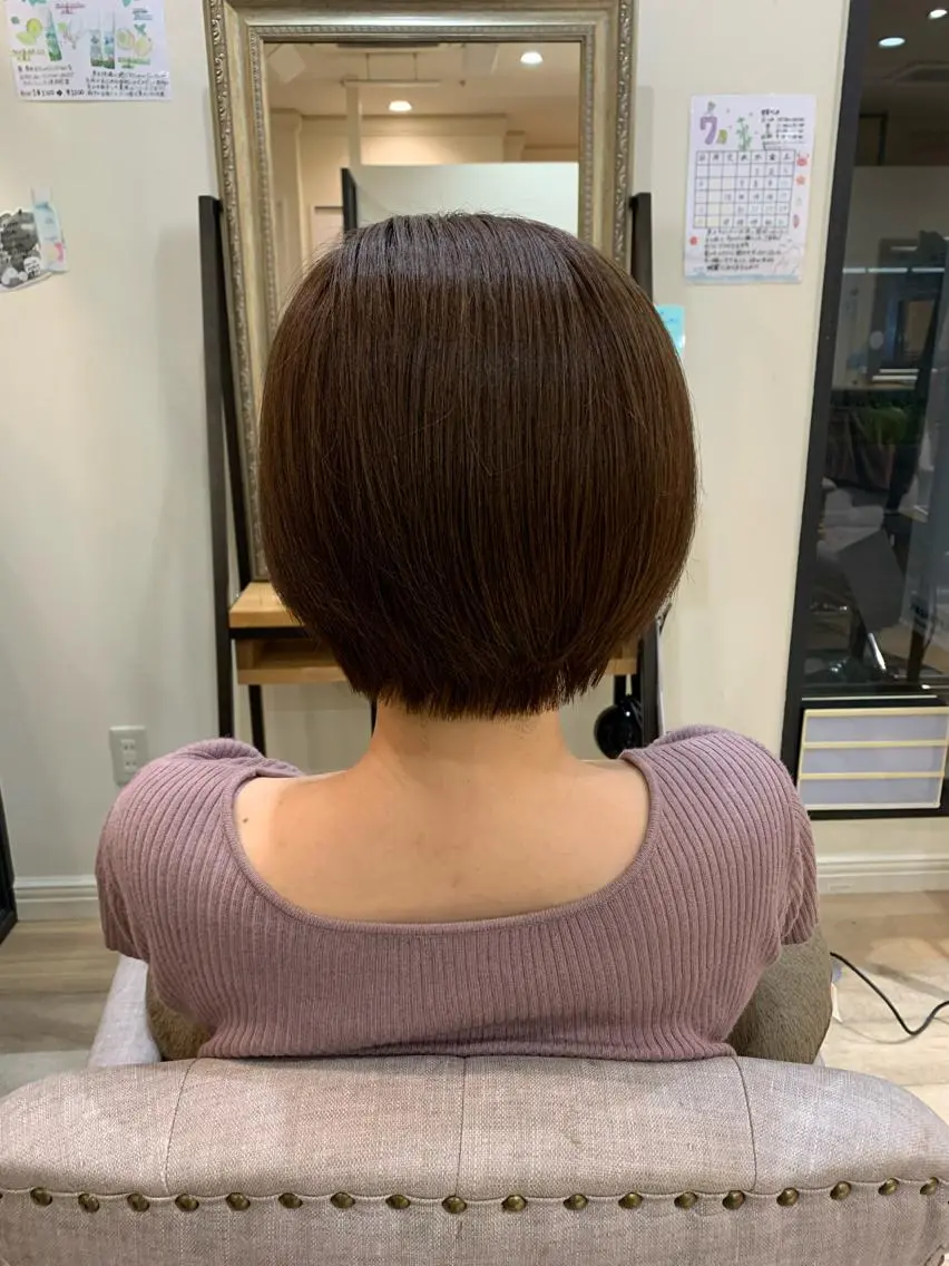 ショート カラー ショートボブ アッシュ ベージュカラー ボブ 伸ばしかけ 艶髪レイヤー上田 紗也🇰🇷💗のヘアスタイル
