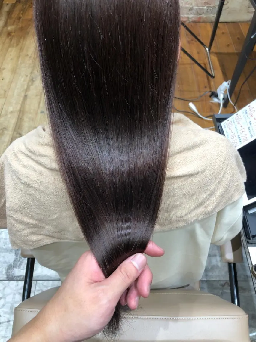 ロング カラー パーマ バレイヤージュ ブリーチ ケアブリーチ ダブルカラー ハイライトカラー カット ヘアカラー 縮毛矯正 トリートメント 銀座✨レイヤーカット 顔まわり/坂本亜裟海のヘアスタイル